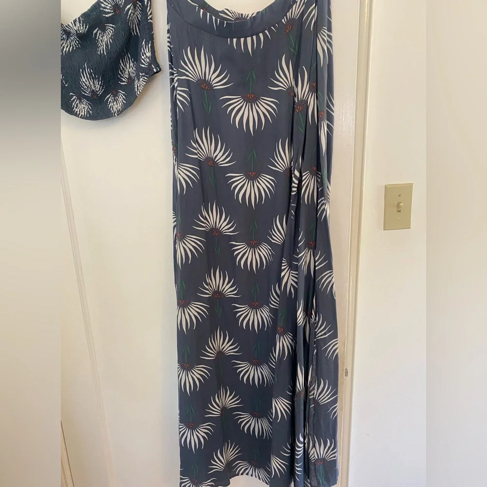 2 Piece Set - Picture 2 of 4